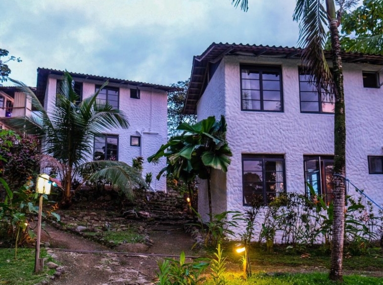 15-bed-hotel-leisure-for-sale-in-ojochal