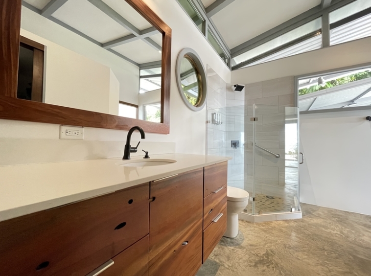2-br-whales-tail-view-home