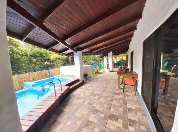 boutique-hotel-manuel-antonio-costa-rica-real-estate