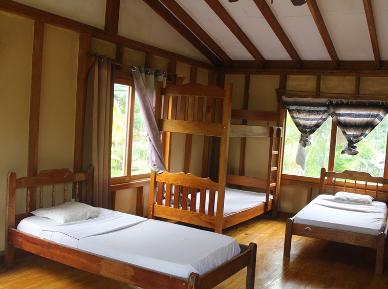 pavones-surf-hostel-for-sale
