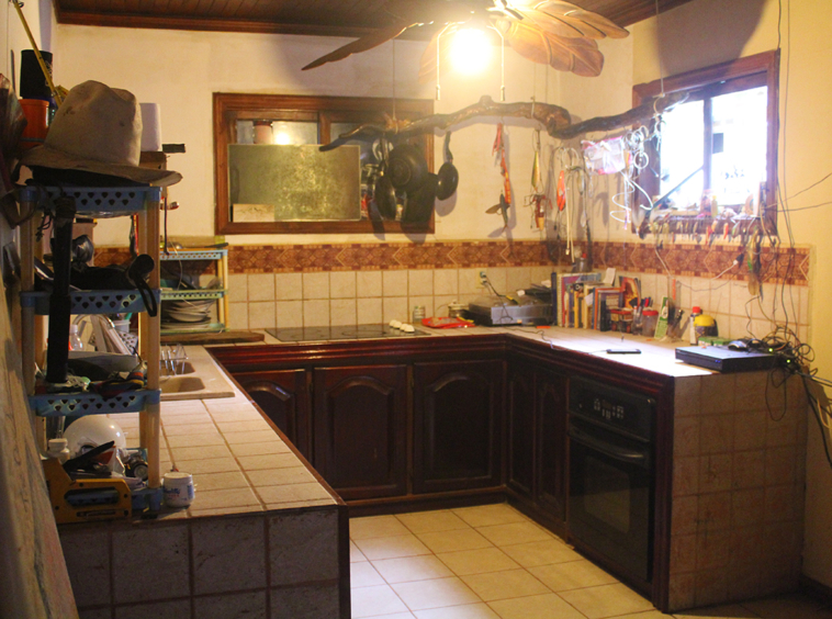 pavones-surf-hostel-for-sale