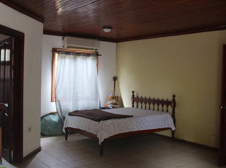 pavones-surf-hostel-for-sale