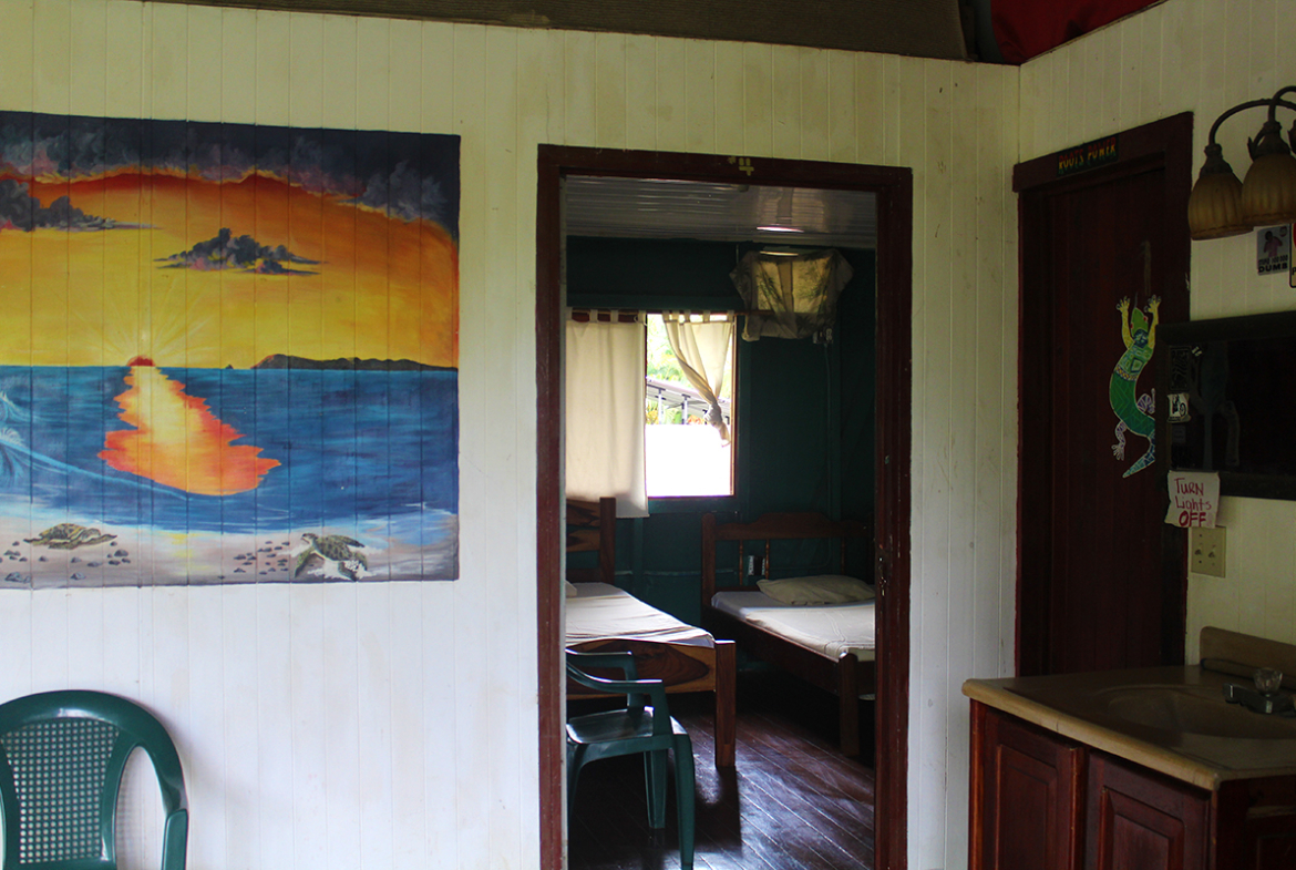 pavones-surf-hostel-costa-rica-for-sale