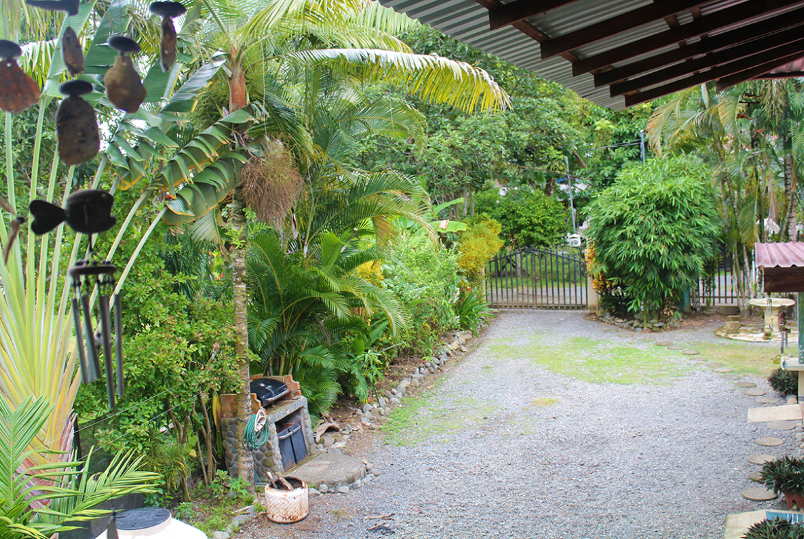 pavones-surf-hostel-costa-rica-for-sale