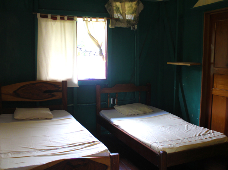 misiones-de-pavones-costa-rica