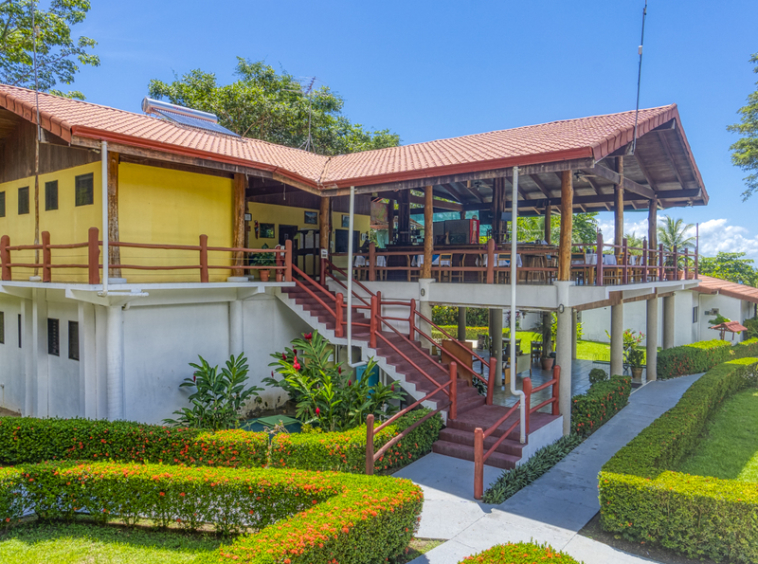 sustainable-beach-resort-osa-peninsula