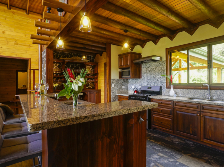 casa-bosque-mar-costa-rica-house-for-sale
