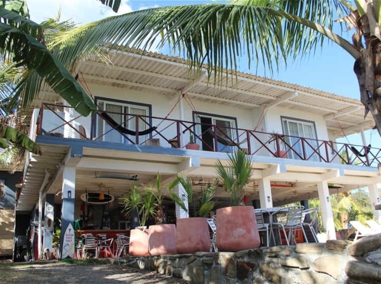panama-beachfront-surf-resort-hostel-for-sale