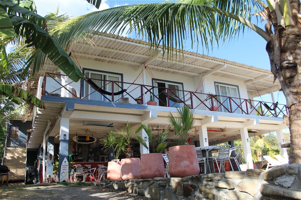 panama-beachfront-surf-resort-hostel-for-sale