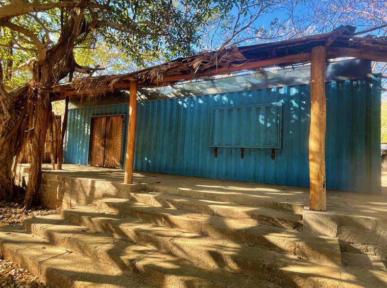 popoyo-surf-villa-with-business