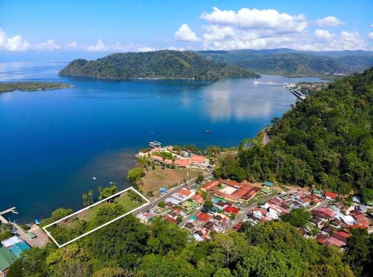 golfito-waterfront-commercial-parcel-marina