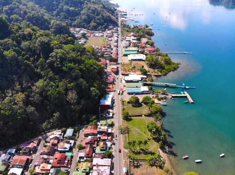 golfito-waterfront-commercial-parcel-marina