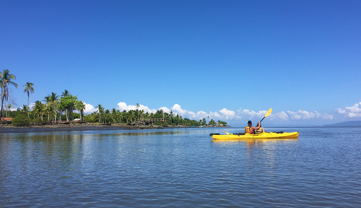 playa-zancudo-kayak