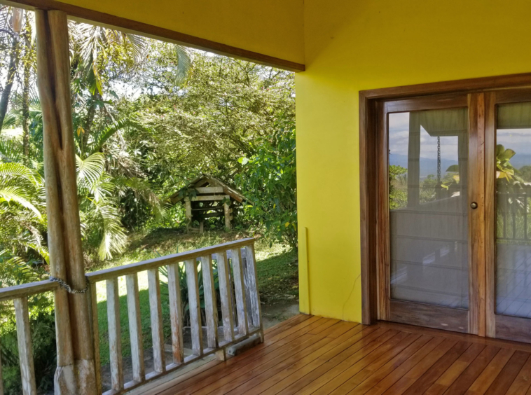 casa-amarilla-pavones