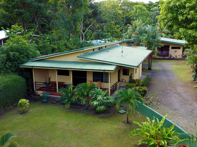 pavones-cabinas-for-sale-costa-rica