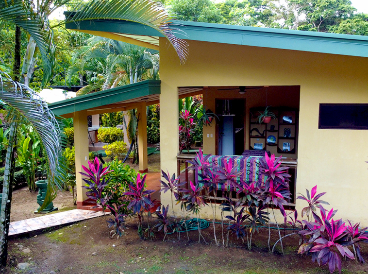 pavones-cabinas-income-generating-for-sale
