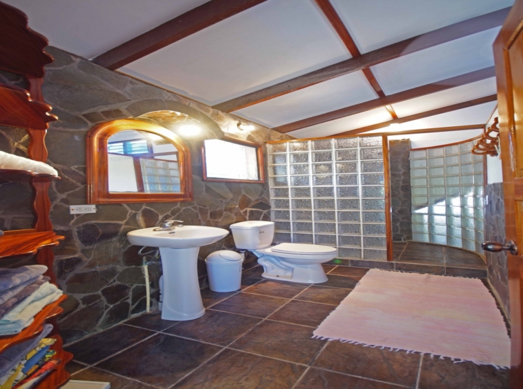 casa-rosa-vacation-rental-playa-zancudo