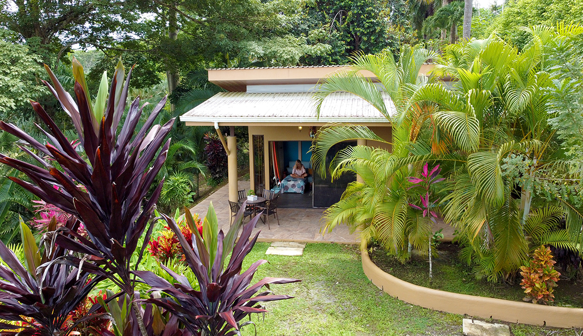 infinity_jungle_lounge_costa_rica_vacation_rental