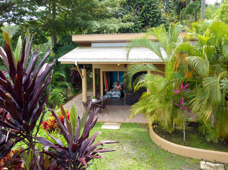 infinity_jungle_lounge_costa_rica_vacation_rental