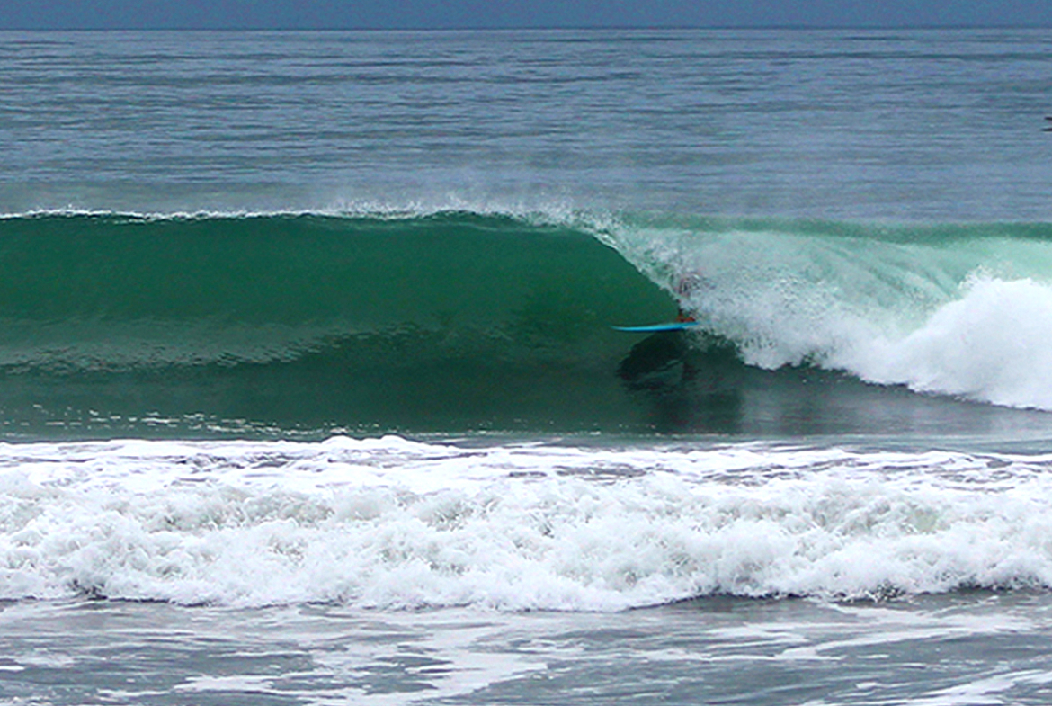 playa-zancudo-surfing-jim-habig-tube