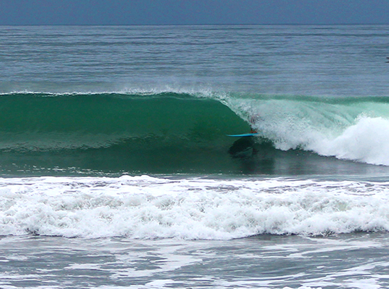 playa-zancudo-surfing-jim-habig-tube