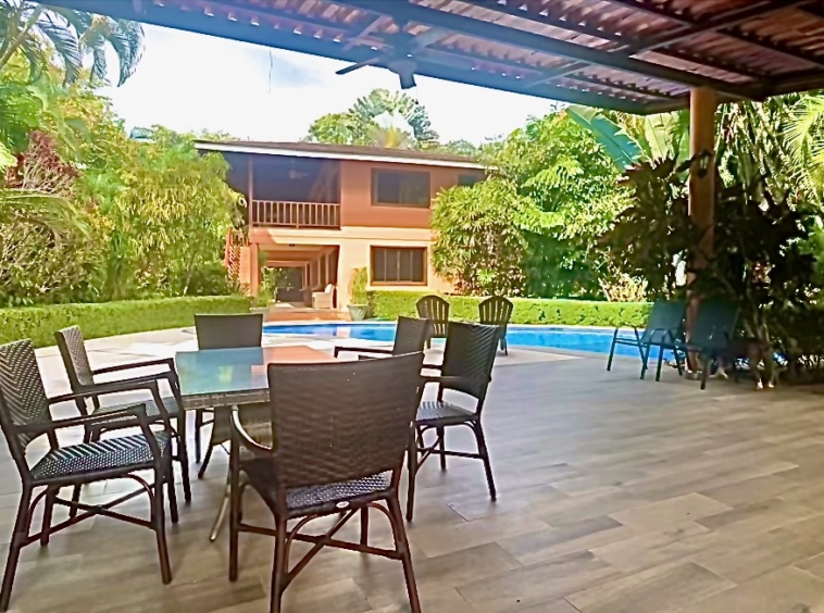 salea-surf-house-pavones-costa-rica