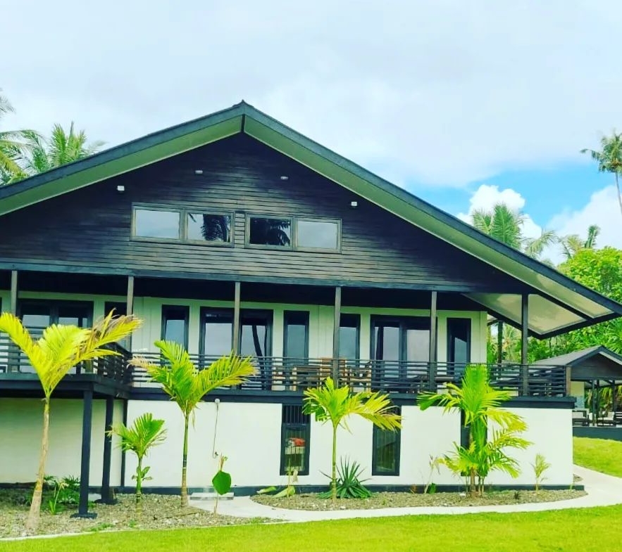 island-time-beach-house-simelue