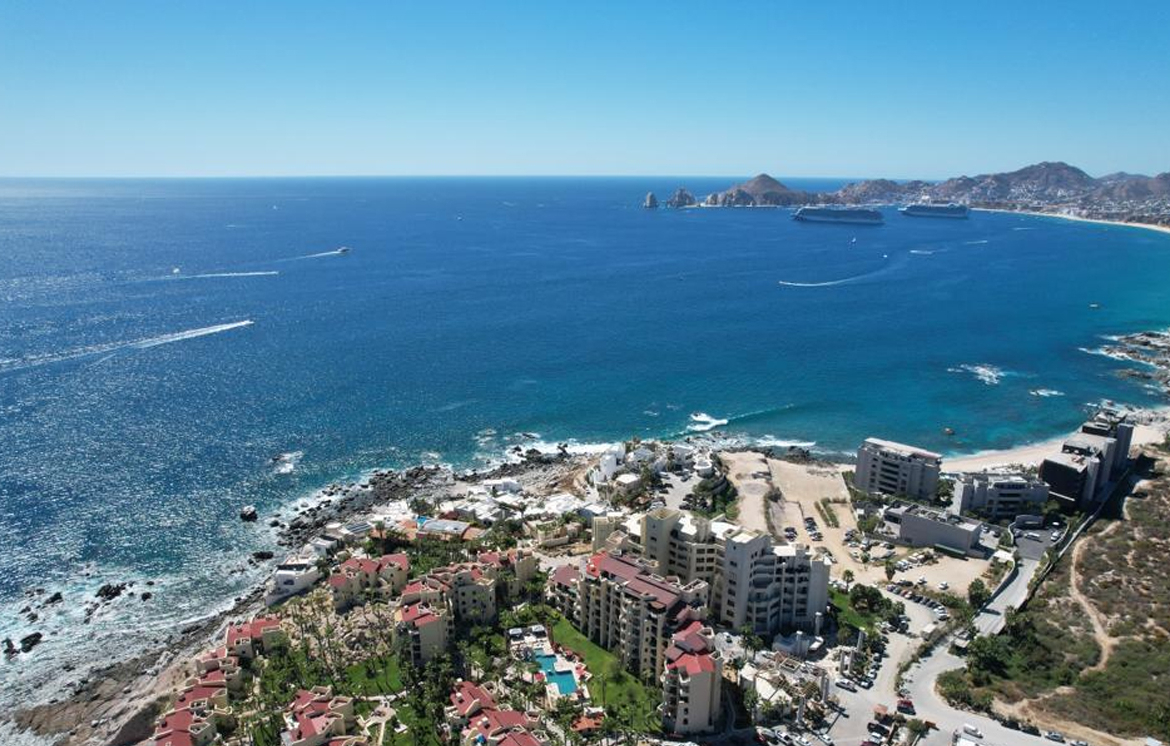 oceanfront-cabo-san-lucas-corridor