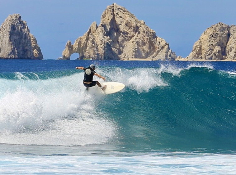 oceanfront-cabo-san-lucas-corridor