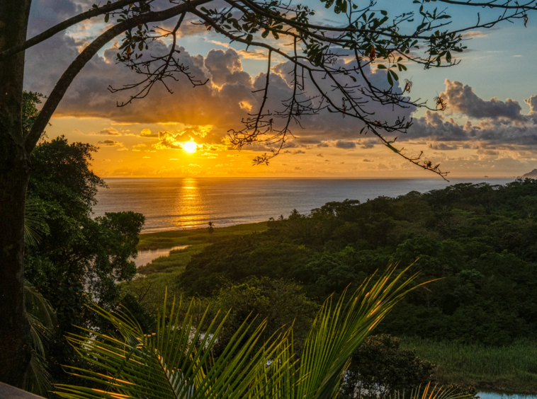 ultimate-eco-lodge-laguna-vista-surrounded-by-natural-lagoon-osa-peninsula