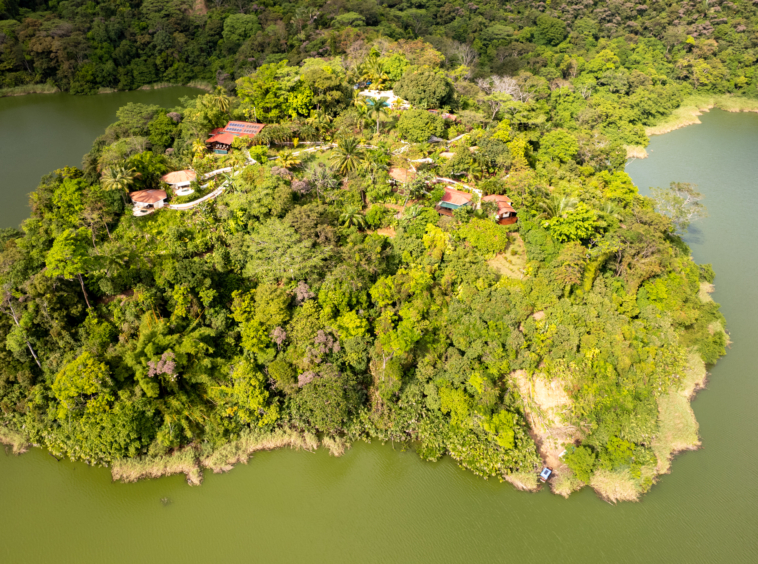 ultimate-eco-lodge-laguna-vista-surrounded-by-natural-lagoon-osa-peninsula