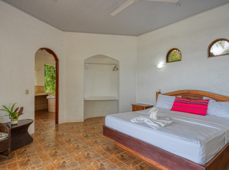 ultimate-eco-lodge-laguna-vista-surrounded-by-natural-lagoon-osa-peninsula