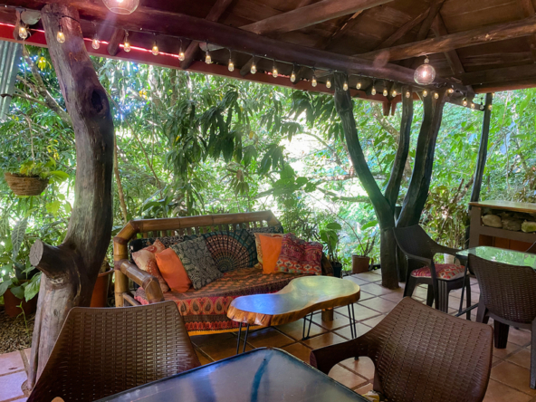 charming-hotel-restaurant-beach