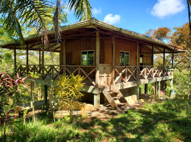 finca-caballo-blanco-pavones