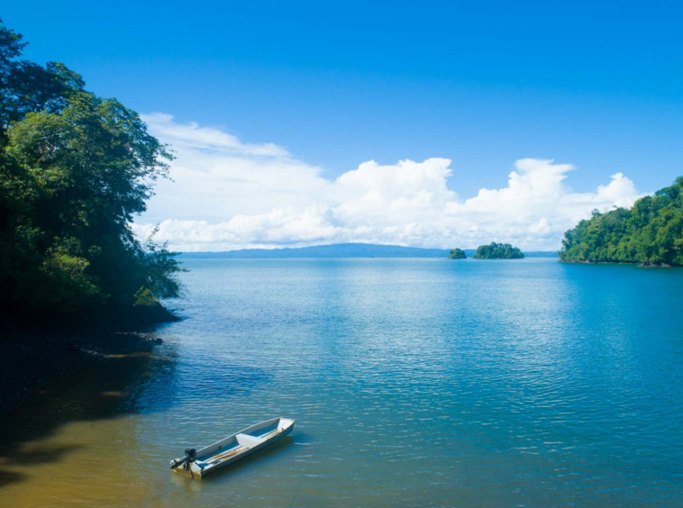 private-golfo-dulce-island-with-private-peninsula