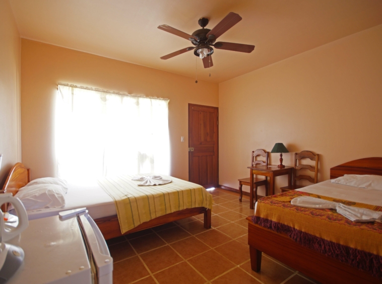 pavones-favorite-hotel-for-sale
