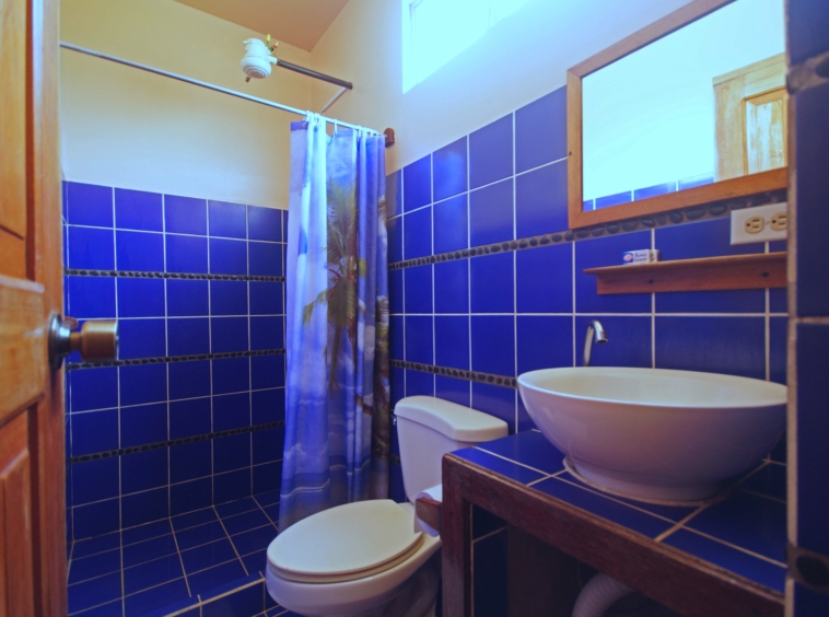 pavones-favorite-hotel-for-sale