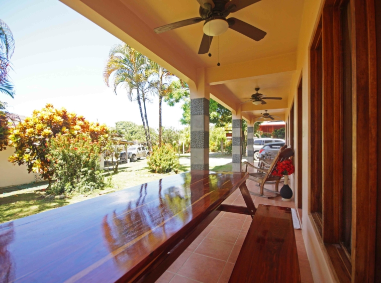pavones-favorite-hotel-for-sale