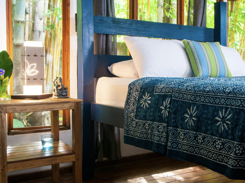 self-sustaining-eco-lodge-matapalo