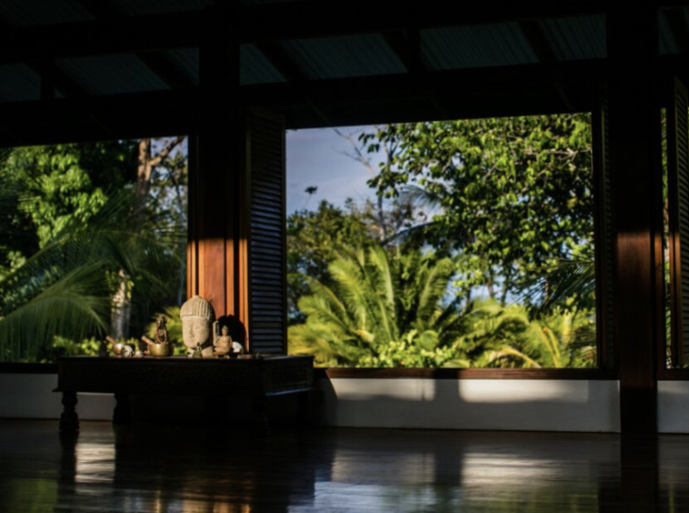 self-sustaining-eco-lodge-matapalo