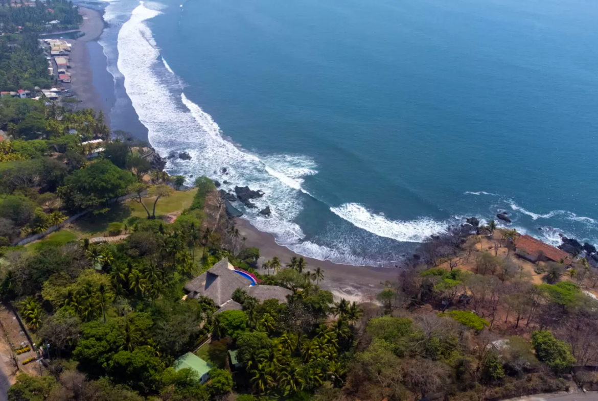 land in sun and sea el zunzal el salvador