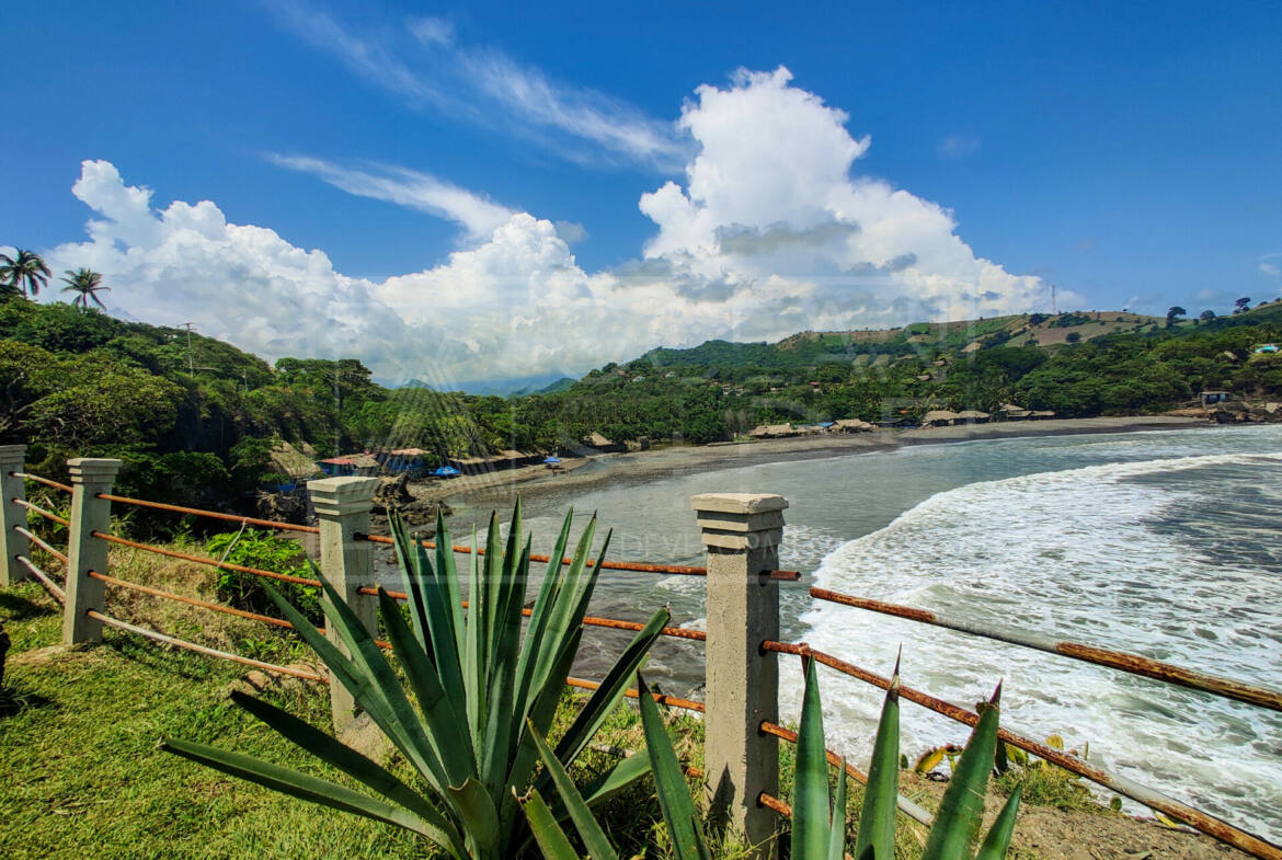 el-parmarcito-oceanfront-cliffside-property