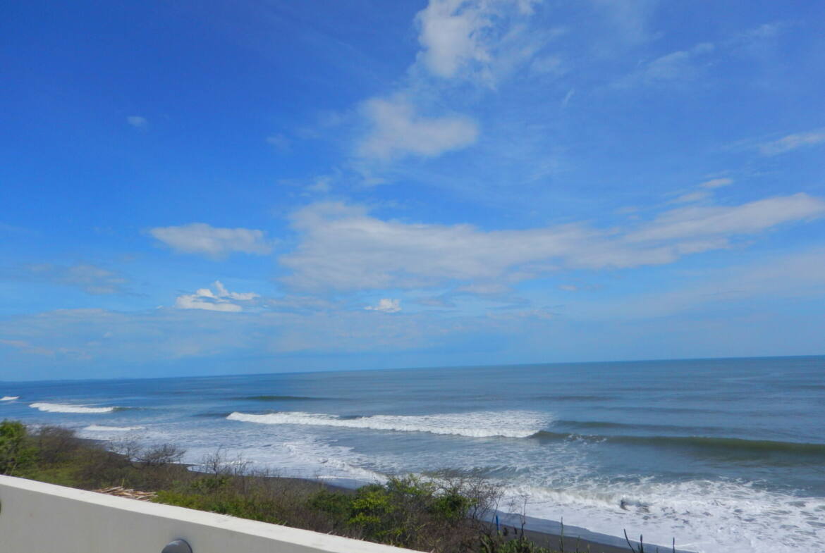 tres-volcanes-ocean-villa-nicaragua