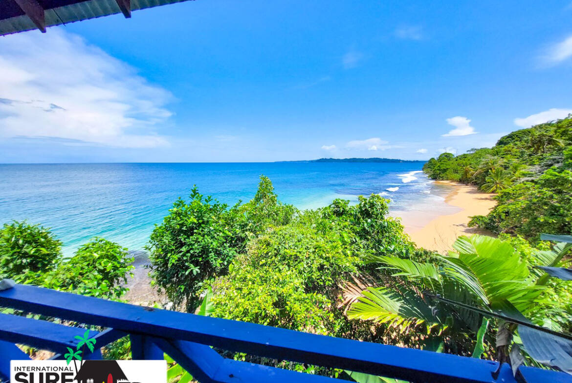 beachfront-lodge-for-sale-in-bocas-dell-toro