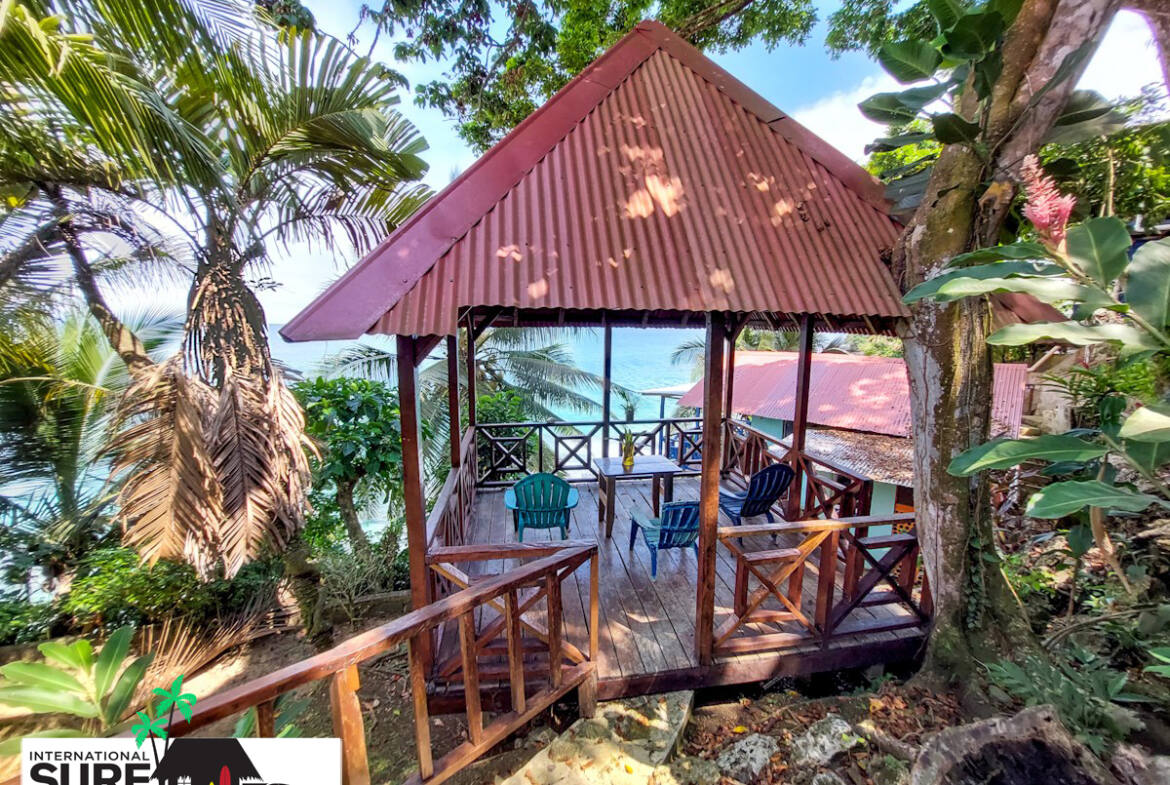 beachfront-lodge-for-sale-in-bocas-dell-toro