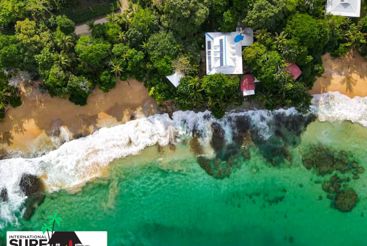 beachfront-lodge-for-sale-in-bocas-dell-toro