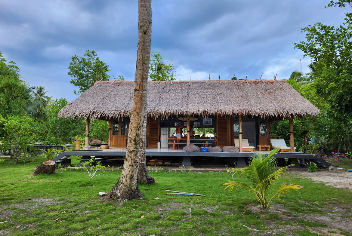 boutique-beach-bungalows-mentawai