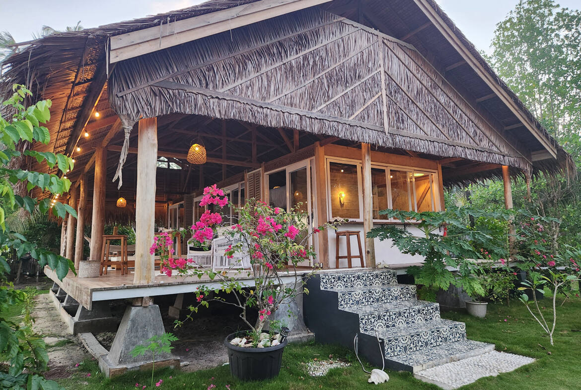 boutique-beach-bungalows-mentawai