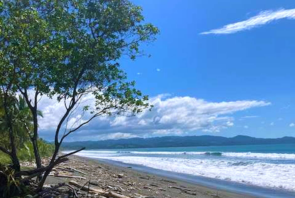 costa-rica-beachfront-fixer-on-playa-zancudo