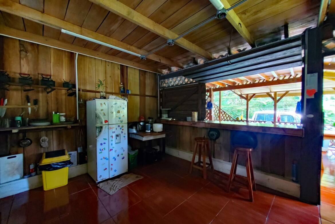 house-for-sale-just-a-few-steps-from-the-beach-in-pavones-costa-rica